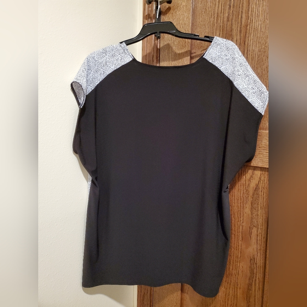 Chaus pullover top - Picture 2 of 4